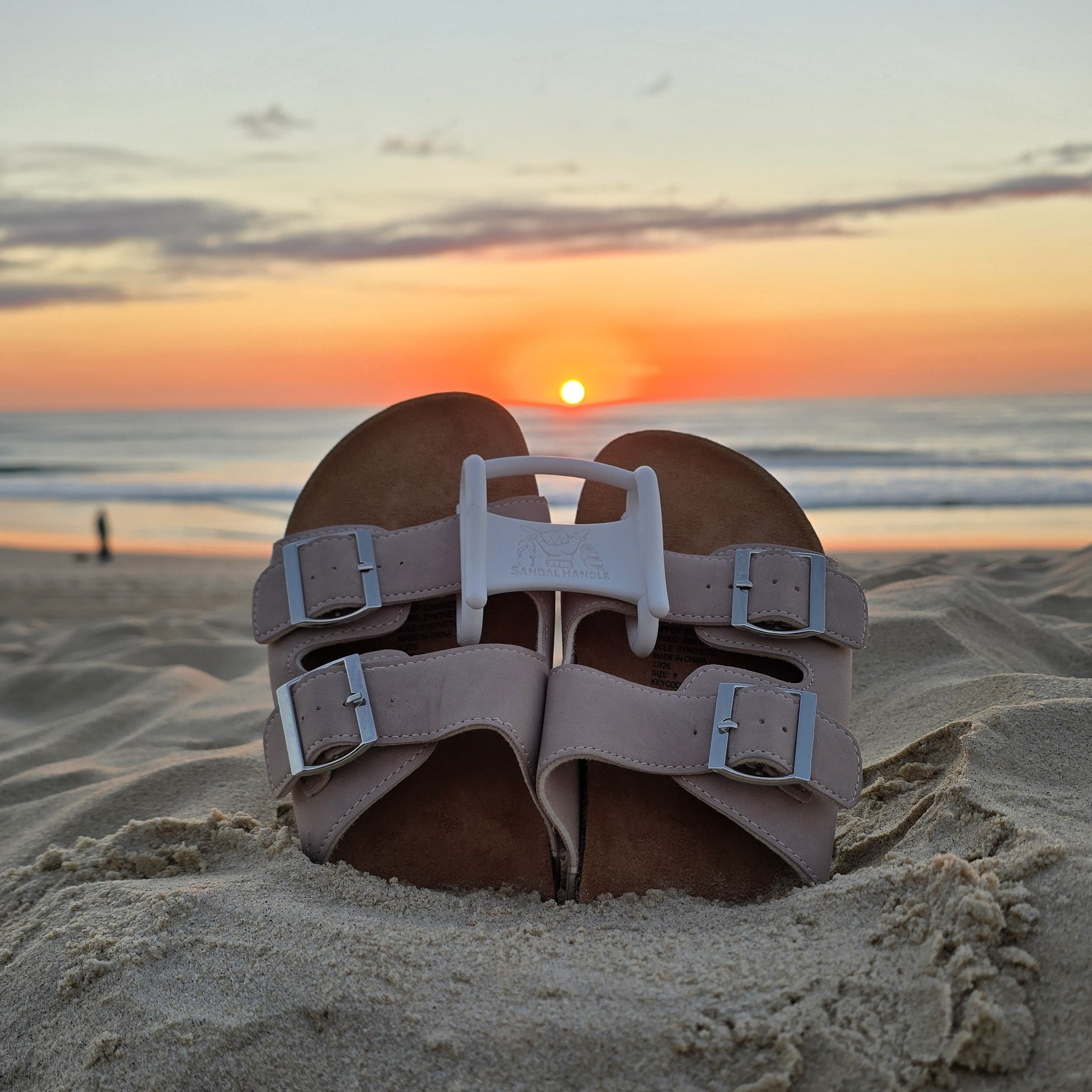 The Sandal Handle™ - Hands-Free Sandal Carrier
